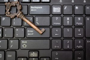 Zamknij stary klucz i naciśnij przycisk klawiatury komputera, Ochrona danych według kluczowej koncepcji